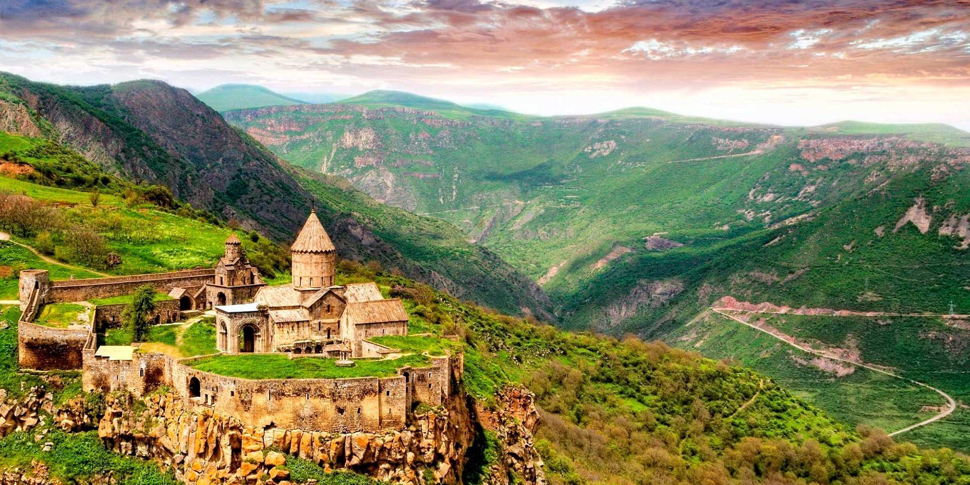 Горящие туры в Армению